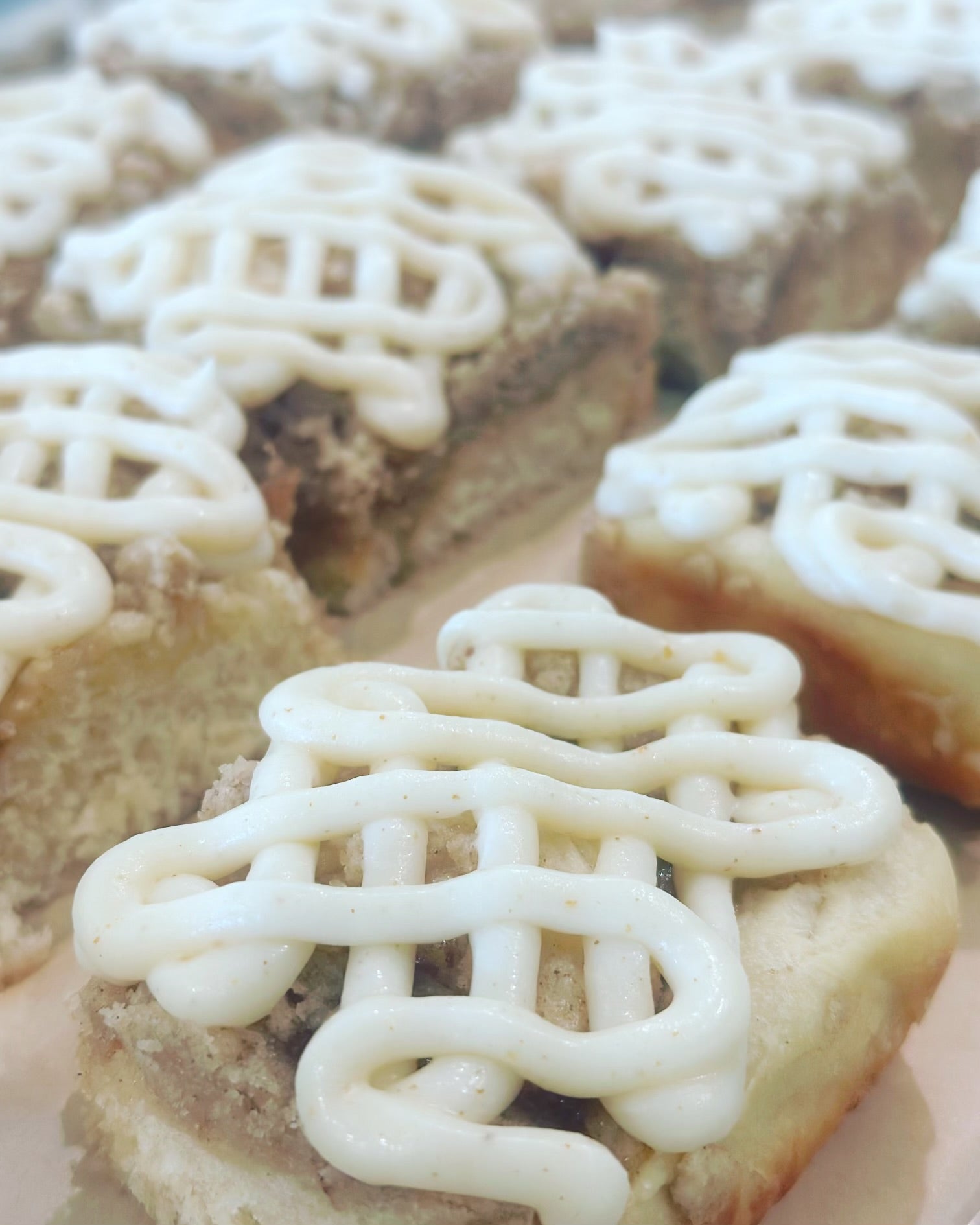 APPLE ORCHARD ROLL