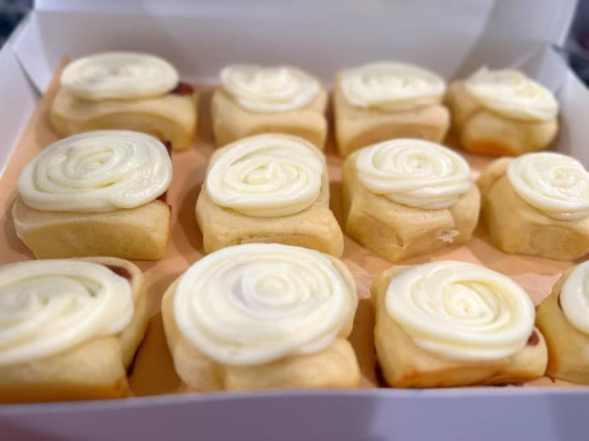TRADITIONAL MAPLE ROLL