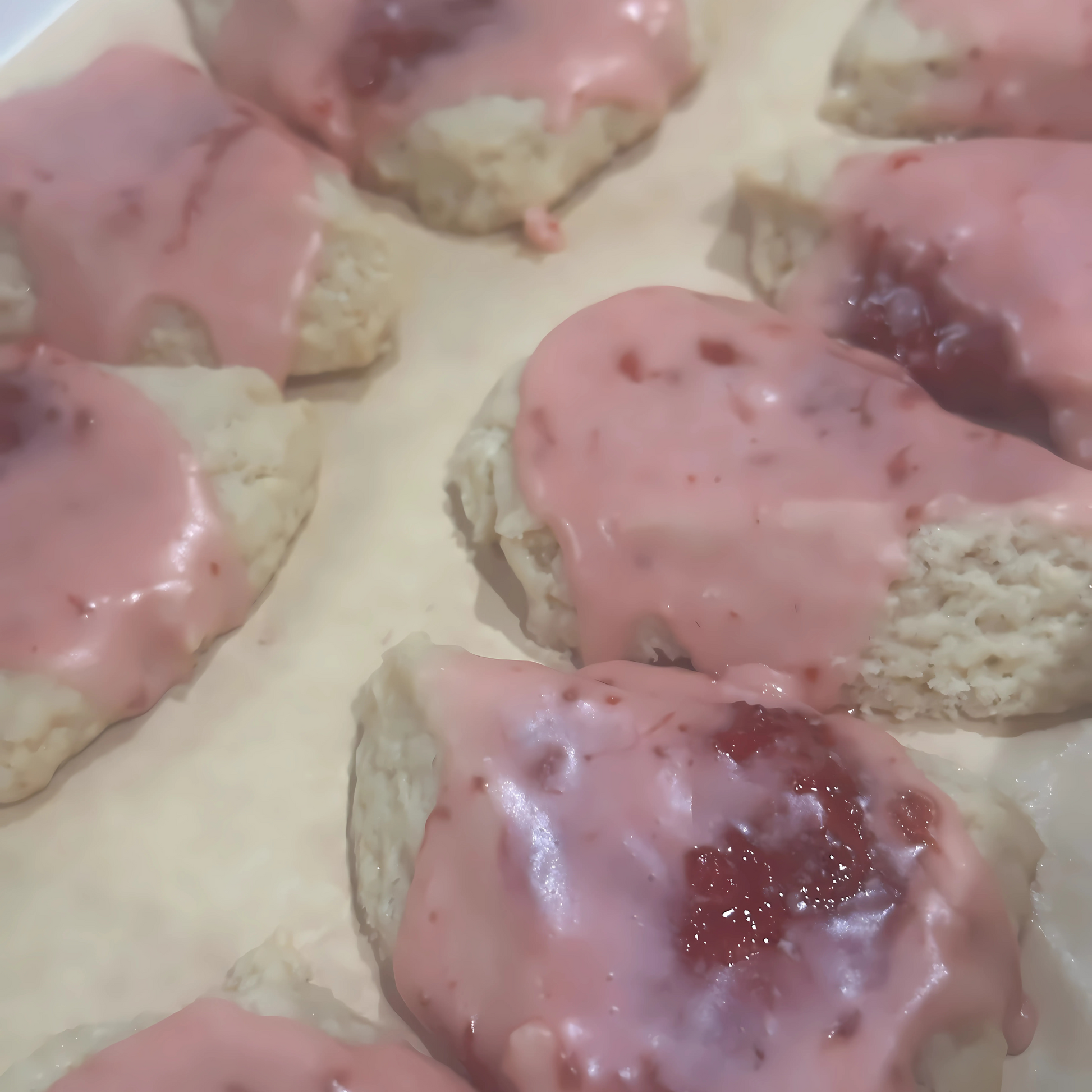 MINI REDS SCONE