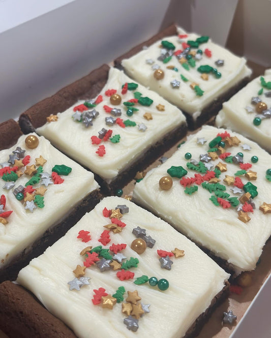 Frosted Gingerbread Cookie Bars