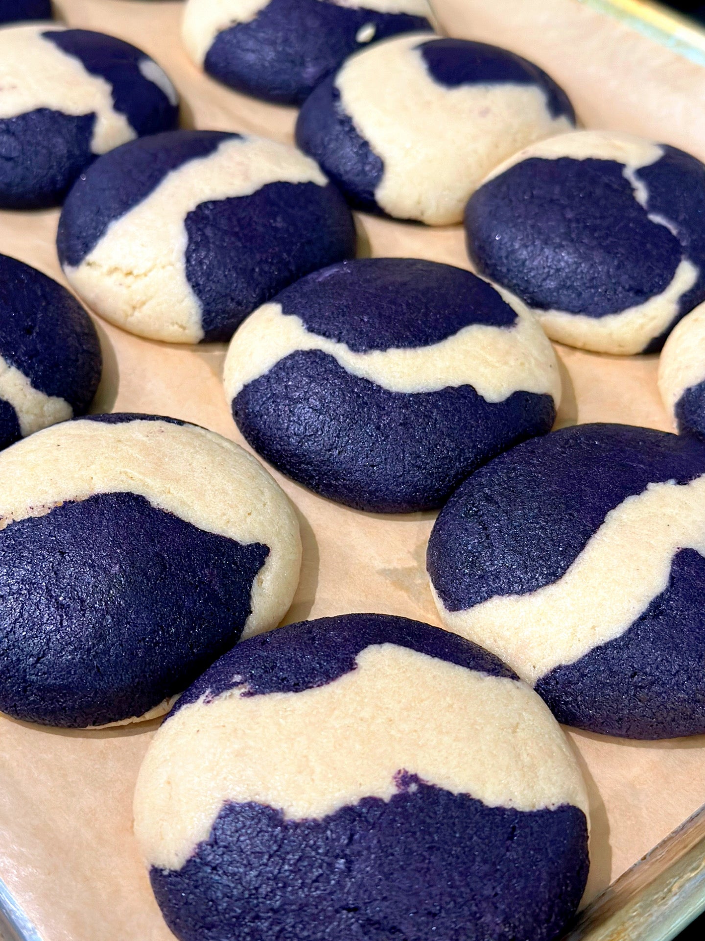 THE BLUE MOON cookie – ube-based cookie in a dreamy blue and vanilla swirl, topped with sugar crystals